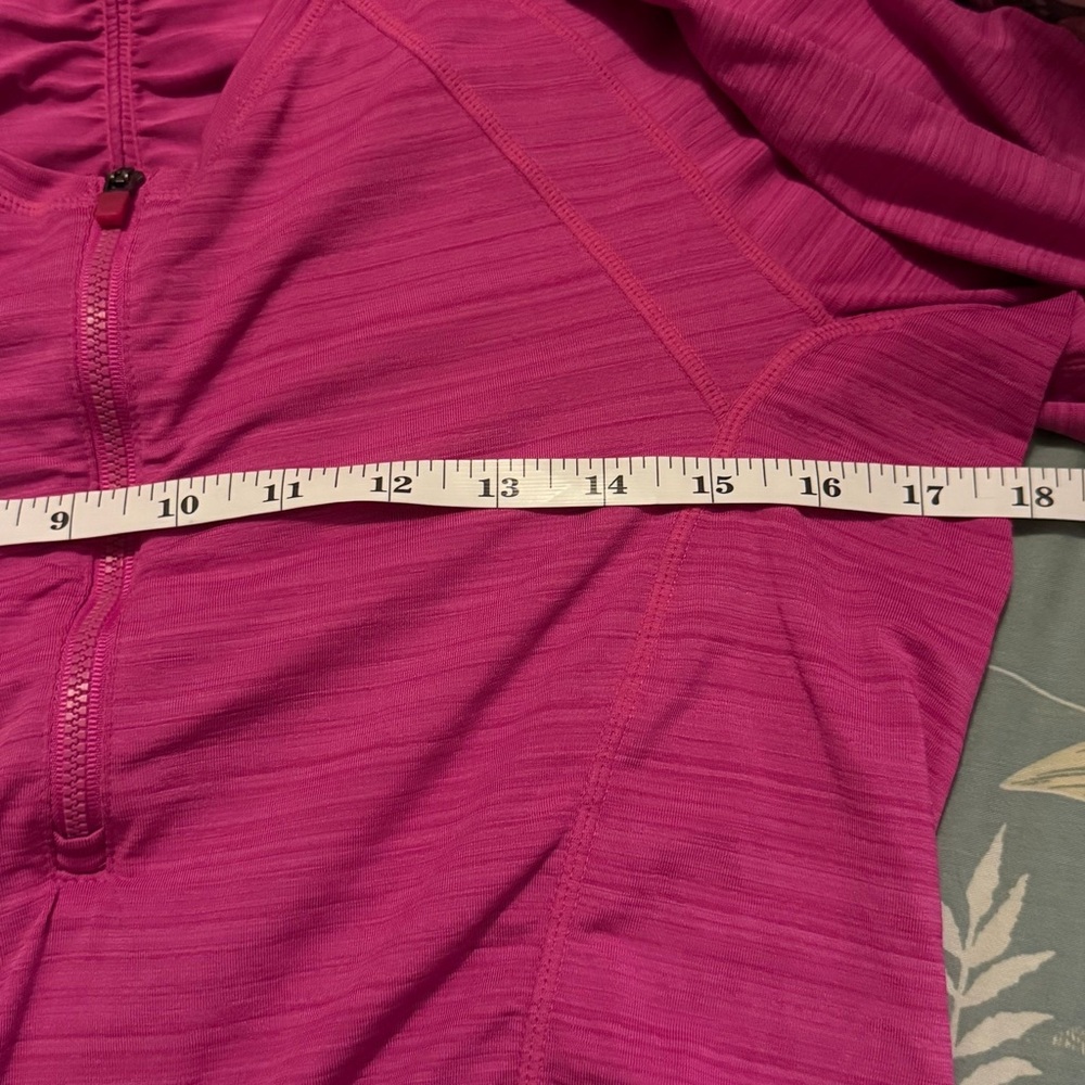 Athleta Pacifica UPF 50 Pink 1/2 Zip Long Sleeve Pullover Workout Swim Top Sz M - Picture 10 of 12
